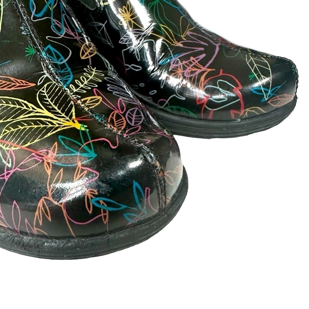 Dansko Women's Slip Resistant Black Multi Colored Work Clogs, size 7 - Picture 2 of 11
